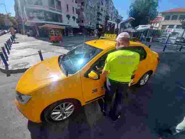 İzmir'de sivil polisler yolcu gibi taksilere binip, 18 şoföre ceza kesti