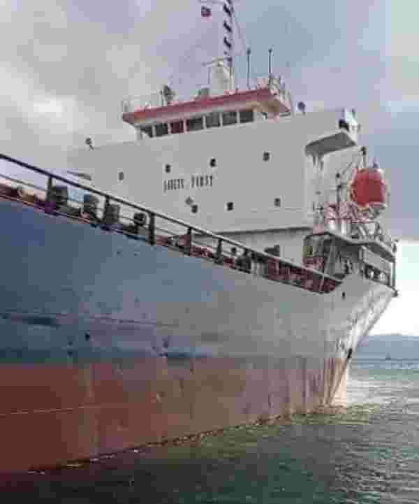 İzmit Körfezi'ni kirleten gemiye yaklaşık 1,8 milyon lira ceza kesildi