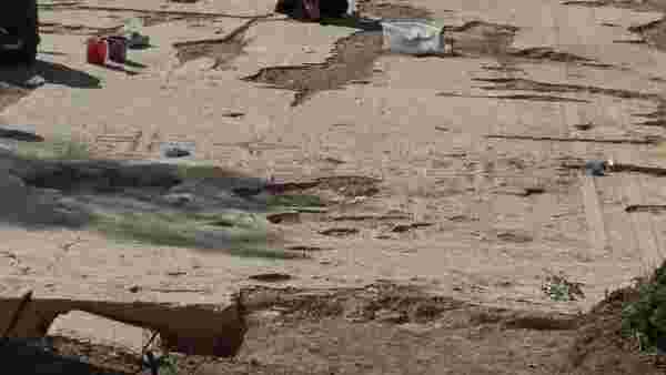 İznik'te zeytinlik alanda 2 lahit mezar daha bulundu