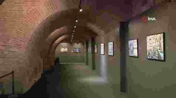 İzzet Keribar'ın 'Miras: İstanbul'da Osmanlı Mimarisi ve Çini Sanatı' sergisi açıldı