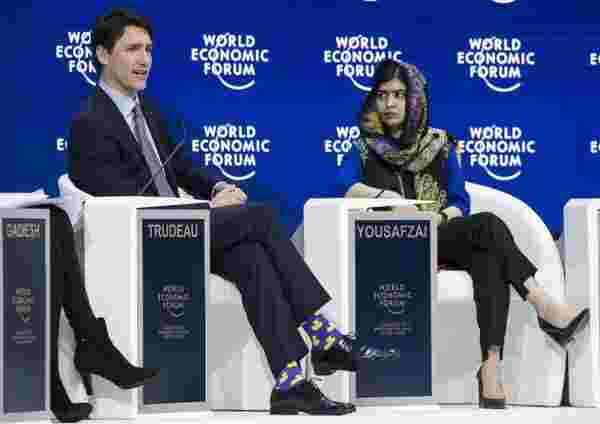 Kanada Başbakanı Justin Trudeau'nun renkli çorapları Nato Zirvesi'ne damgasını vurdu