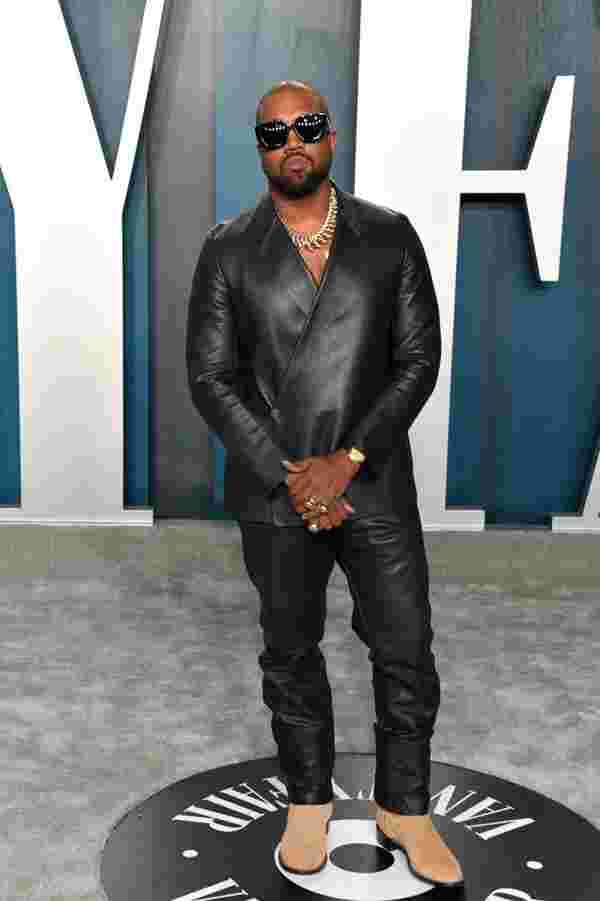 Kanye West, kendini odaya kapattı #2