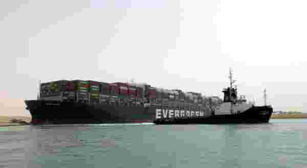Süveyş Kanalını tıkayan dev geminin sahibi Japon şirketten özür