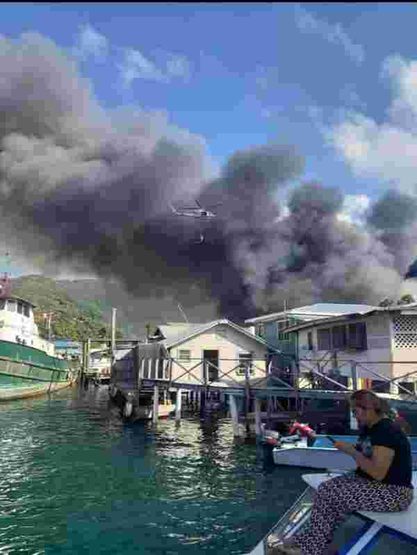 Karayipler'deki Guanaja Adası'nda yangın: 200'den fazla ev ve işyeri hasar gördü