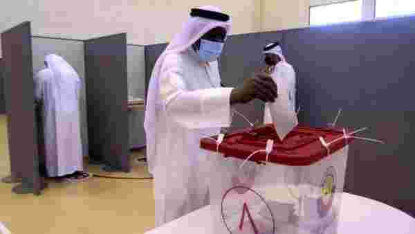 Katarlılar, Şura Konseyi seçimleri için ilk kez sandık başına gitti