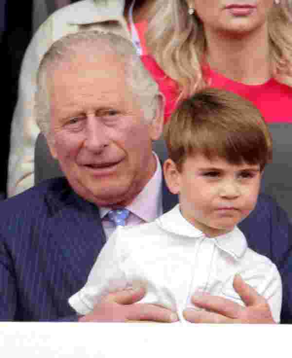 Kate Middleton, Prens Louis i kontrol etmeye çalıştı #9