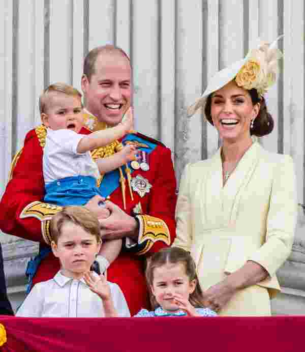 Kate Middleton ve Prens William dan 10. yıl pozu #2