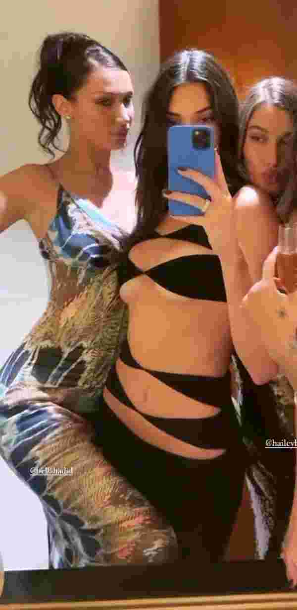 Kendall Jenner ın düğünde dekolteli kıyafet gündem oldu #3