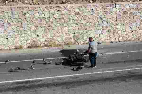 Kilis'te tır ile otomobil çarpıştı: 4 ölü, 2 yaralı