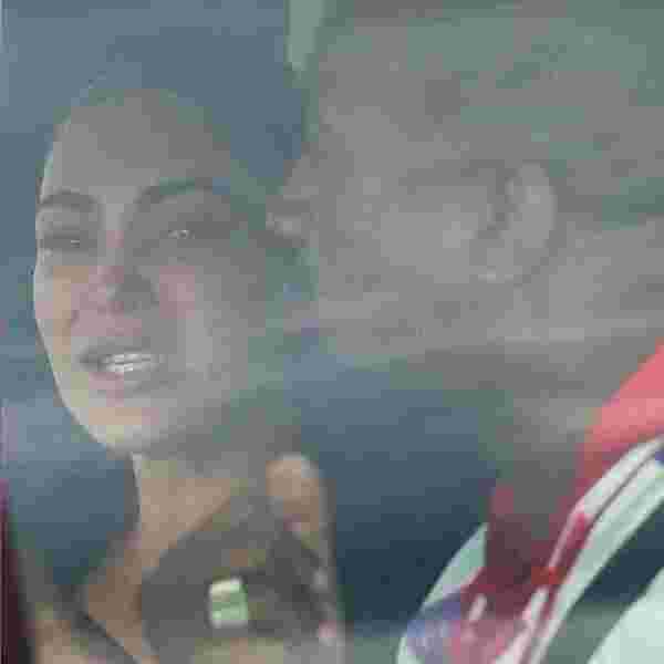 Kim Kardashian ağlıyor #1