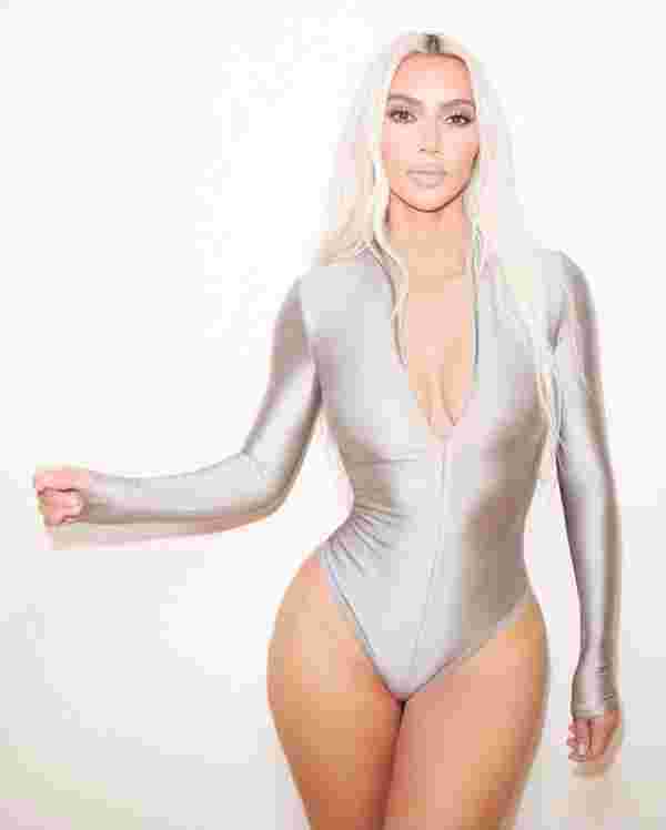 Kim Kardashian ı çıplak sandılar #2