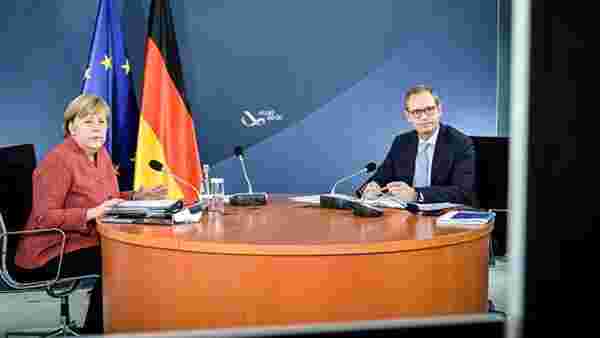 Koronavirüs zirvesinde Merkel ile Berlin Başbakanı Müller arasında 'döner' tartışması