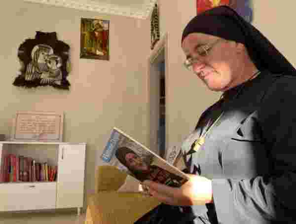 Midyatlı rahibe, 36 yıl sonra göç ettiği köyüne geri döndü