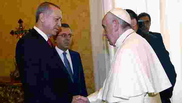 Papa'dan Cumhurbaşkanı Erdoğan'a mesaj: Size ve Türk halkına gani bereketler niyaz ediyorum