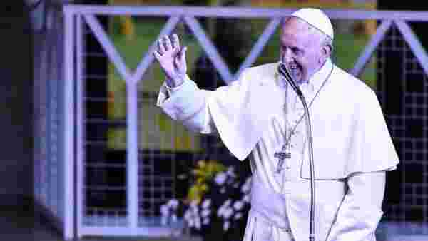 Papa, tarihi ziyaret öncesi Iraklılara seslendi! Mesajına Selamün Aleyküm diyerek başladı