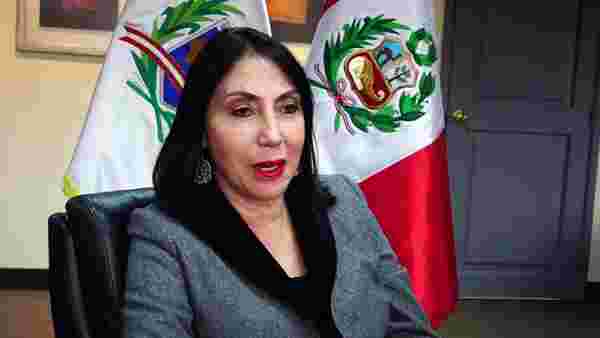 Peru'da sırası gelmeden aşı yaptıran Dışişleri Bakanı Elizabeth Astete istifa etti