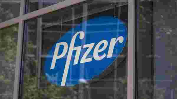Pfizer, 2021'de koronavirüs aşısından yaklaşık 15 milyar dolarlık gelir hedefliyor