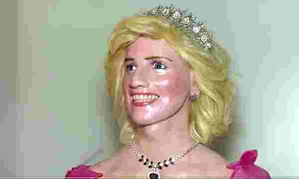 Prenses Diana’nın balmumu heykeline tepki #1