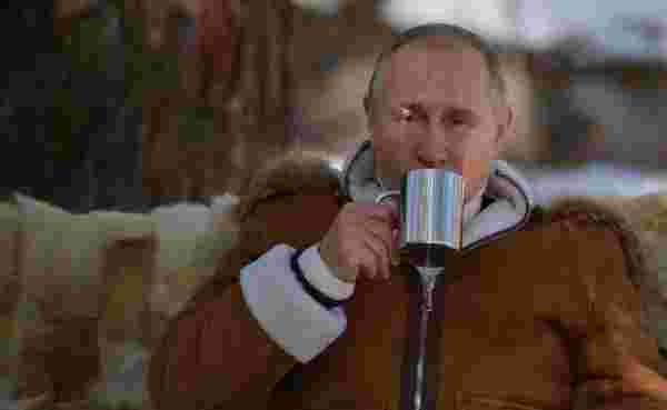 Putin, hafta sonu tatili için Savunma Bakanı ile Sibirya'ya gitti