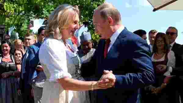 Putin ile dans eden eski bakanın hayatı değişti! Rusya'nın en büyük petrol firmasının yönetimine atandı