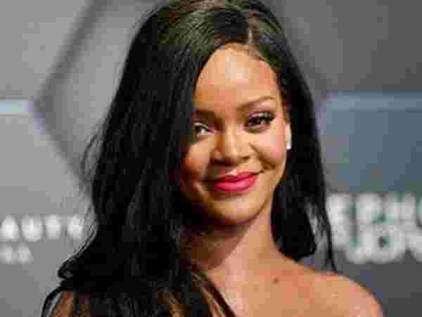 Rihanna: Ben dünyayı kurtarıyorum