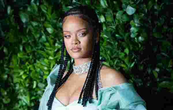 Rihanna: Ben dünyayı kurtarıyorum