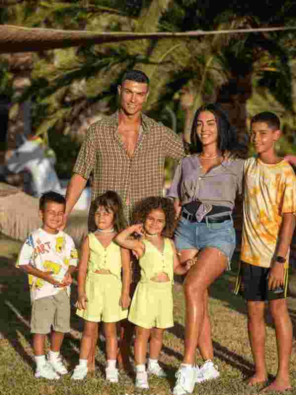 Ronaldo ailesiyle Ibiza da #2