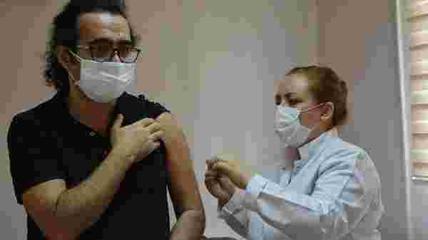 Çin'den gelen corona aşısı, Tepecik Hastanesi'nde de uygulanıyor