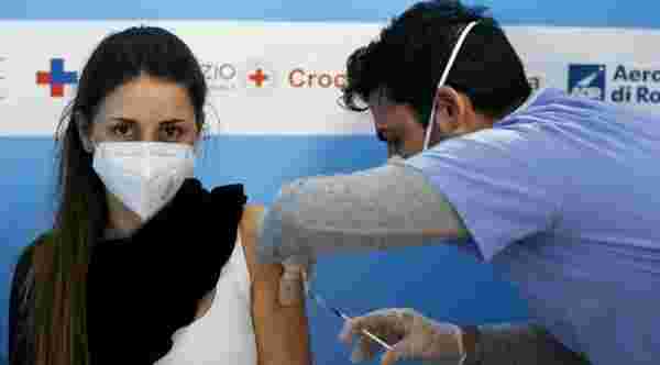 Sağlık skandalı: 30 kişiye aynı şırıngayla Covid aşısı yapıldı