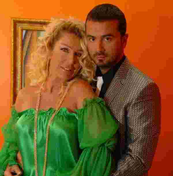 Seda Sayan dan sonra ilahiyat konserinde tanıştığı Büşra Aköz ile evlenen Onur Şan kimdir? Onur Şan ın hayatı #1