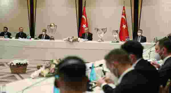 Cumhurbaşkanı Erdoğan, Beşiktaş Futbol Takımını kabul etti