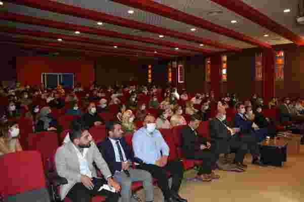 Silopi'de öğretmenlere Dijital eğitim ve yeni nesil öğretmenlik semineri verildi