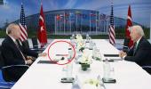 ABD'ye mesaj gibi hamle! Erdoğan-Biden görüşmesinde gözler masadaki kitaba kilitlendi
