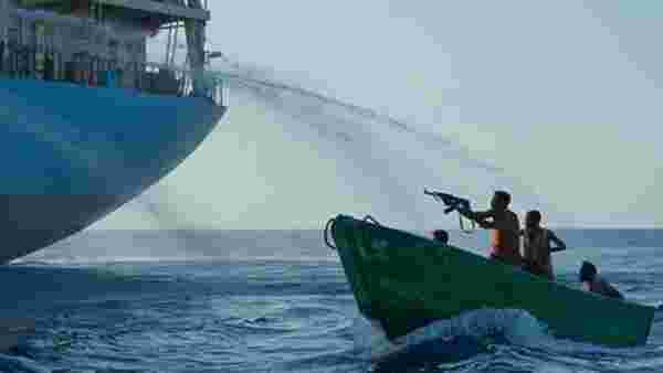 Son Dakika: Gine Körfezi'nde korsan saldırısına uğrayan Türk gemisi Gabon'un Gentil Limanı'na demirledi