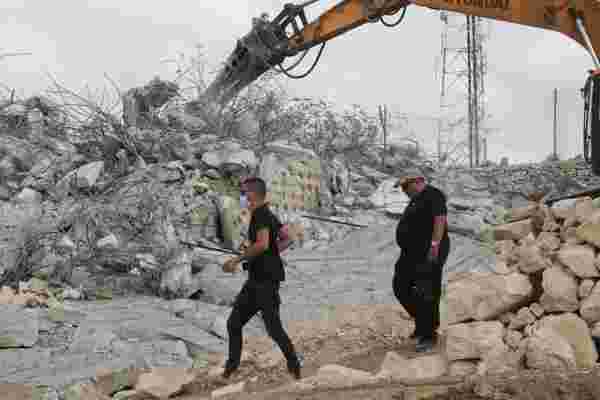 Son dakika haber: İsrail askerleri Batı Şeria'da Filistinlilere ait iki evi yıktı