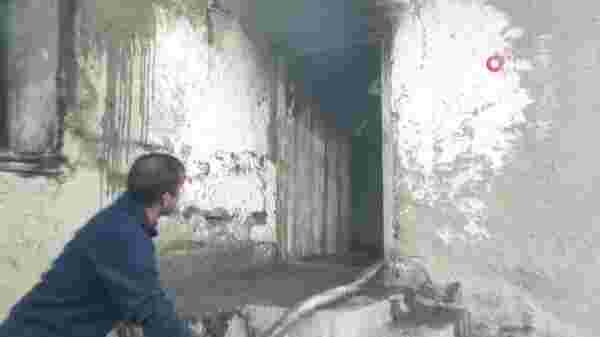 Son dakika haber | Van'ın Özalp ilçesinde çıkan yangında bir ev kullanılamaz hale geldi