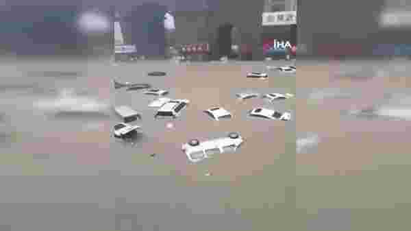 Son dakika haberi: Çin'in Henan eyaletinde sel: 10 binden fazla kişi tahliye edildi