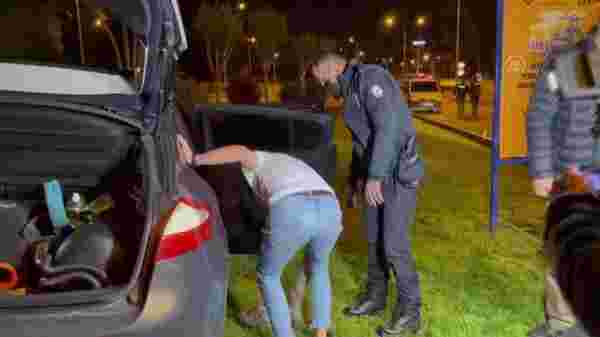 Son dakika haberi: Drift yapan alkollü sürücü kaçmak isterken polis aracına çarptı
