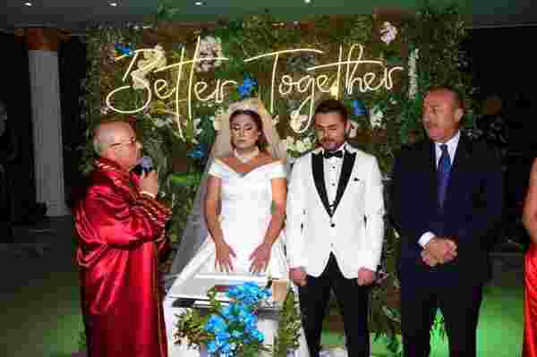 Son dakika haberleri: Bakan Çavuşoğlu, Manisa'da nikah şahidi oldu
