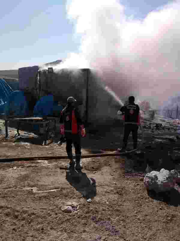 Son dakika haberleri... Emirdağ'da mermer fabrikasında yangın
