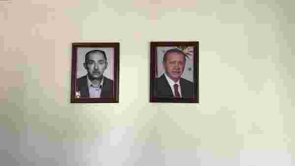 Son dakika haberleri | Muğla'da yangın mağduru kadına babasına benzettiği Cumhurbaşkanı Erdoğan'ın fotoğrafı hediye edildi