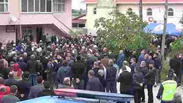 Son dakika haberleri! Yeraltı dünyasının ünlü ismi Sedat Şahin kardeşinin cenazesine katıldı