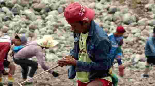 Son dakika: Myanmar'da yeşim taşı madeninde heyelan: 113 madenci öldü
