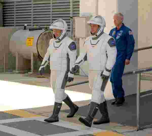 Son Dakika: NASA'nın 9 yıl sonra düzenleyeceği ilk insanlı uzay seferi 30 Mayıs'a ertelendi