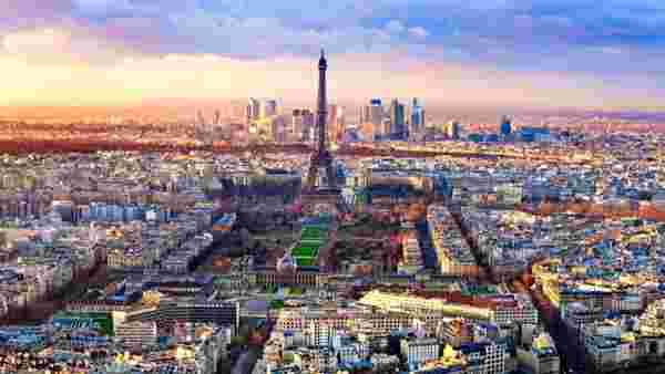Son Dakika: Paris'te korkutan ses! Savaş uçağının ses bariyerini aşması kentte panik yarattı