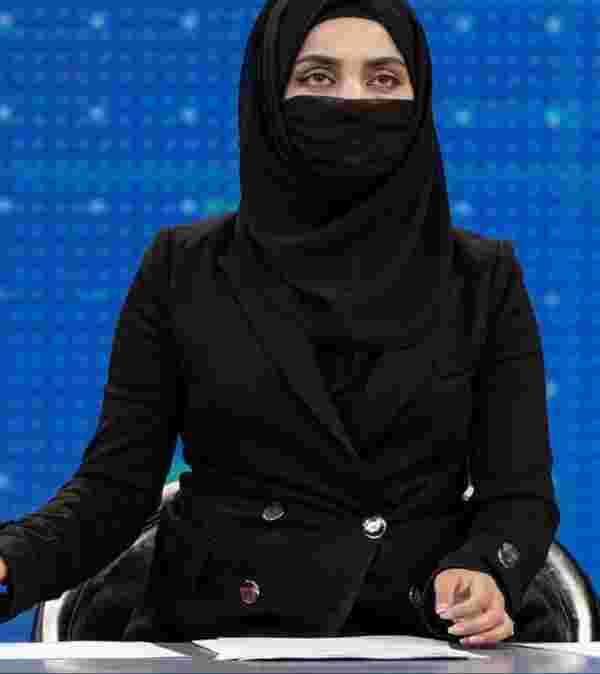Taliban'dan kadınlar hakkında yeni karar! Artık ekrana yüzlerini örtemeden çıkamayacaklar