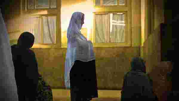 Taliban geldi dış yardımlar kesildi: Afganistan'da kadın doğum hizmetleri çöküşte