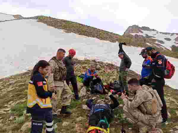 Tunceli'de bacağı kırılan vatandaşın yardımına jandarma, AFAD ve 112 ekipleri koştu