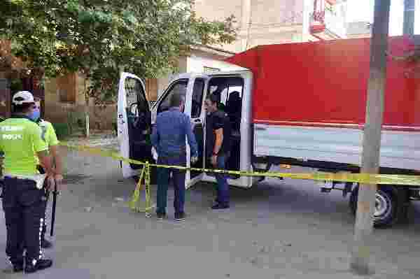 Turgutlu'da iki aile arasında silahlı kavga: 3 yaralı