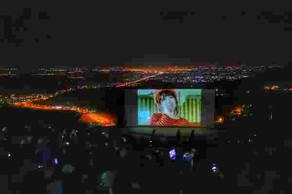 Türkan Şoray Mardin de hayranlarıyla film izledi #1